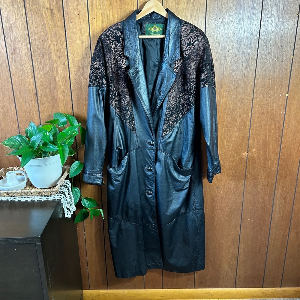 Vintage‎ Avanti Black Leather Jacket with Bronze Lace Inlay Women's Medium